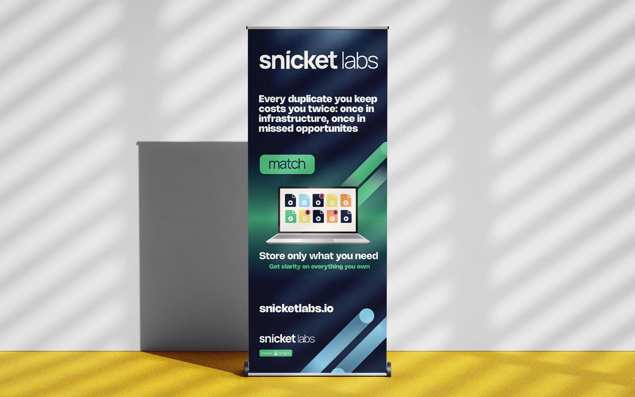 SnicketLabs Roller Banner